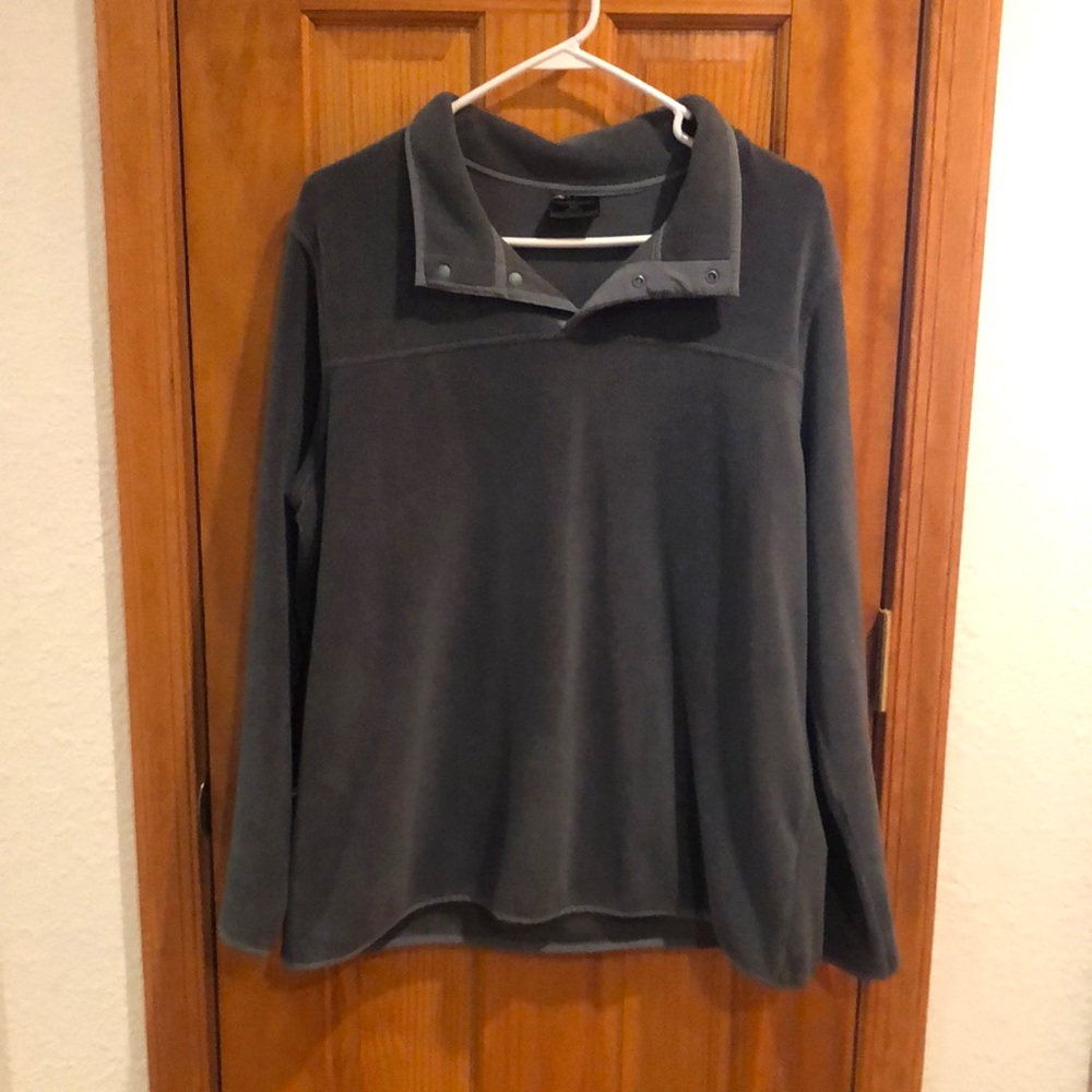 Unisex sweater. VERY SOFT!
